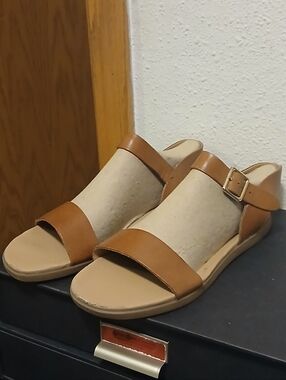 Steve Madden Women’s Cognac Leather Ankle Strap Sandals Size 8-8.5 (Estimated)